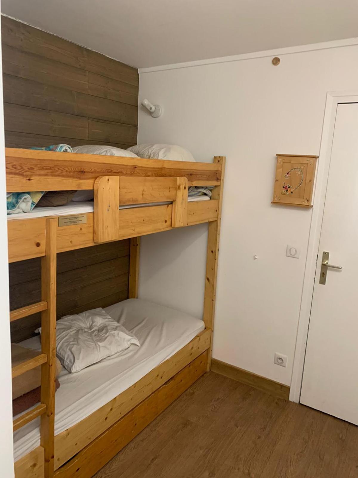 Apartment In Out